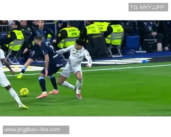 西甲激战巴黎圣日耳曼逆转热刺争议判罚引发全场沸腾