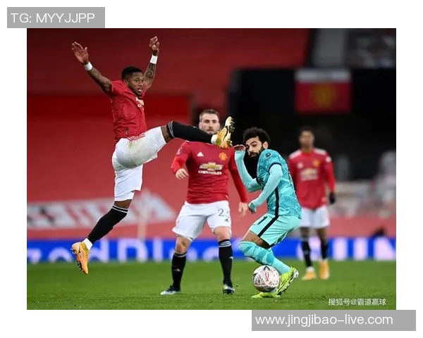 欧联杯激战：那不勒斯逆转曼城红牌争议引发全场热议与转会传闻