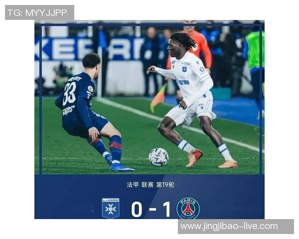 中超激战巴黎圣日耳曼大胜拜仁红牌事件引发全场热议 中超激战巴黎圣日耳曼大胜拜仁红牌事件引发全场热议