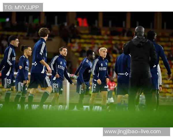 德甲焦点战巴黎圣日耳曼与马竞互交白卷全场气氛紧张引发热议