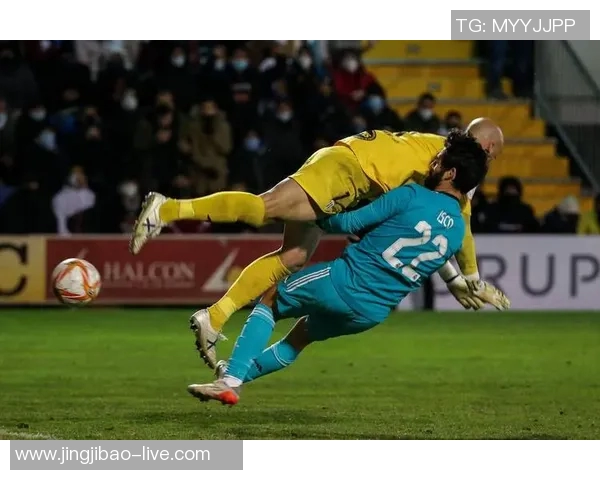 国王杯精彩对决切尔西逆转拜仁乌龙球成比赛转折点数据分析揭示精彩瞬间